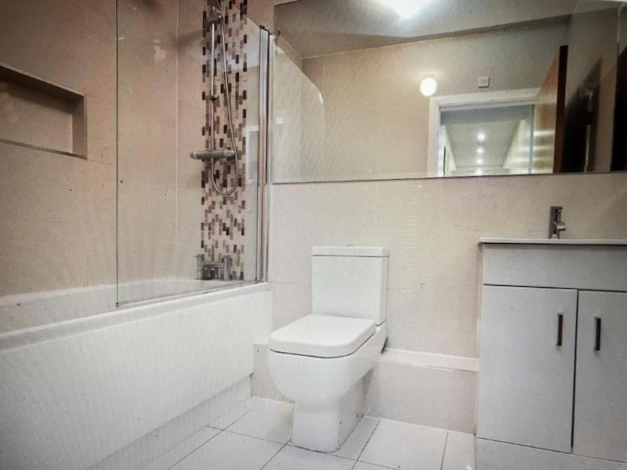City Beach Gem 5 Adult Spaces Plus Child Dublin Ngoại thất bức ảnh